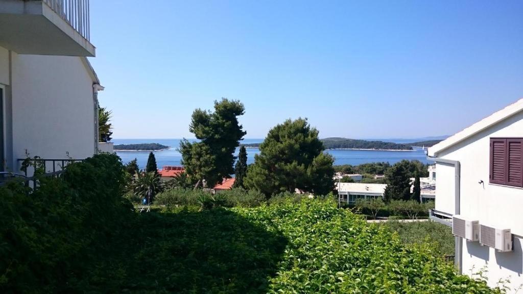 Apartments Mare 2 Hvar Town Eksteriør bilde