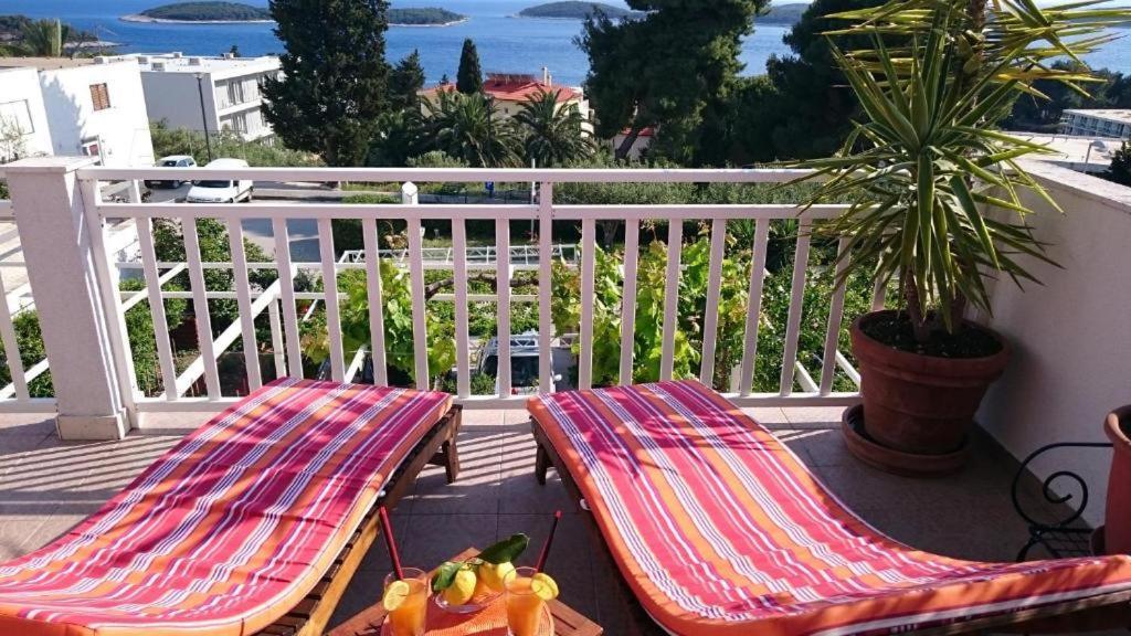 Apartments Mare 2 Hvar Town Eksteriør bilde